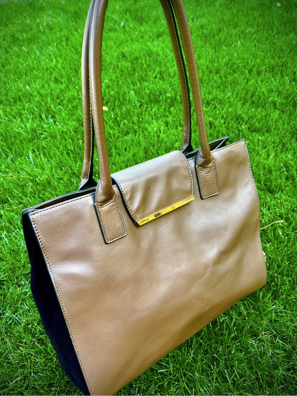 VINCE CAMUTO Classic Two-Tone Camel-Black Tote Bag with Gold hardware